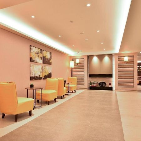 Home Inns Plus Shanghai Xujiahui Branch Exterior foto